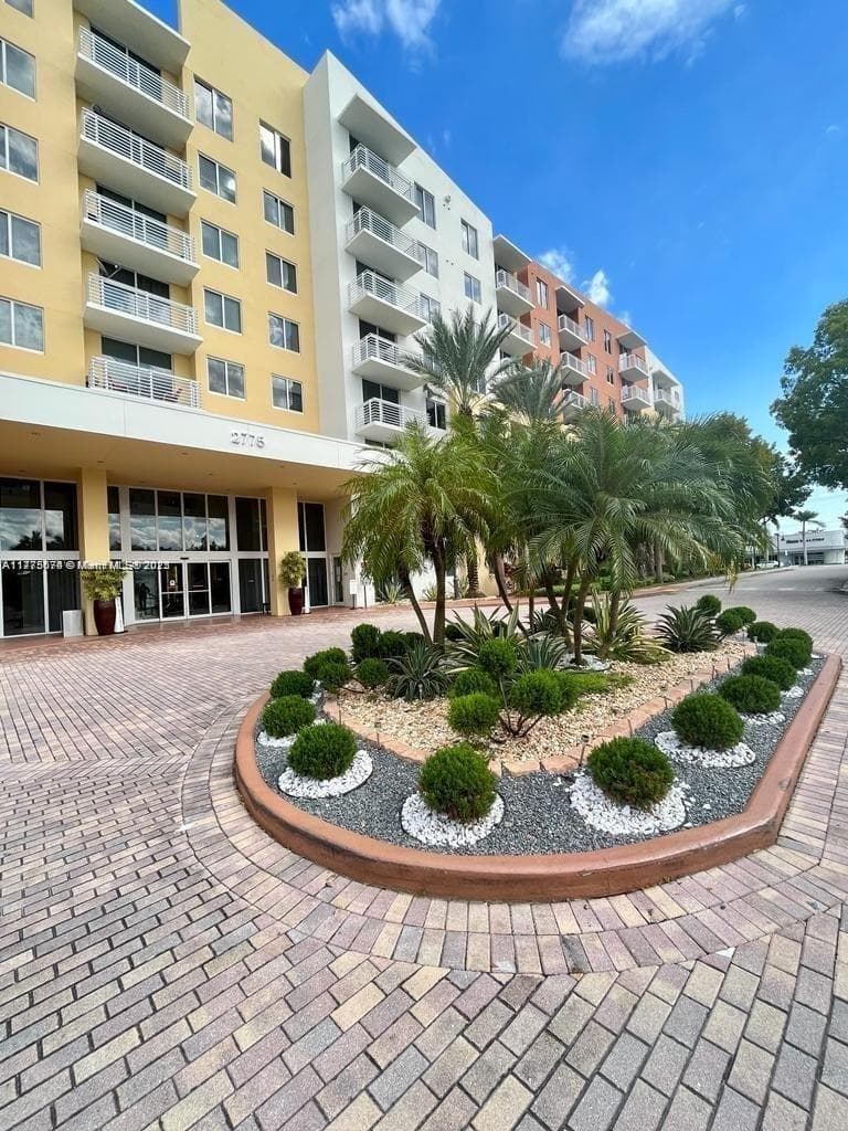 2775 NE 187th St # 326, Aventura FL 33180 — 8