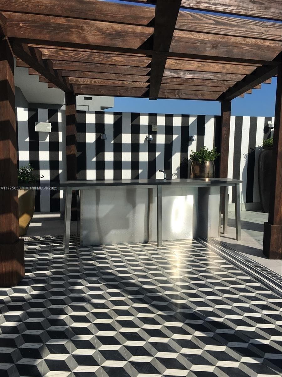 1300 S MIAMI AVE # 4003, Miami FL 33130 — 17