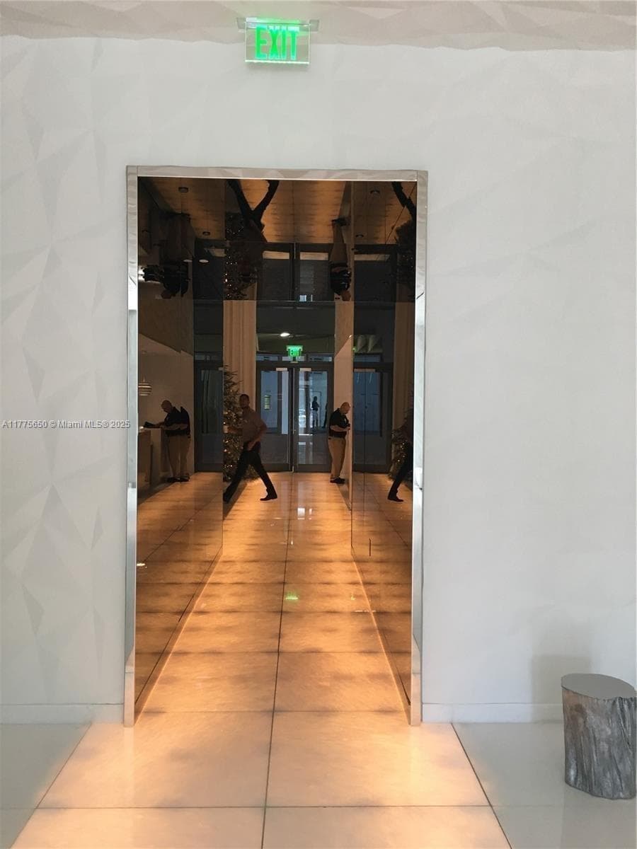 1300 S MIAMI AVE # 4003, Miami FL 33130 — 18