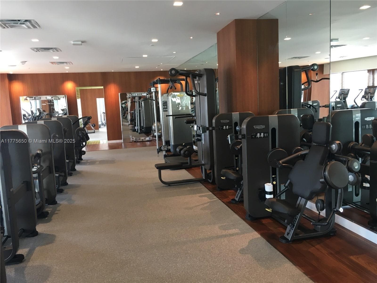 1300 S MIAMI AVE # 4003, Miami FL 33130 — 21