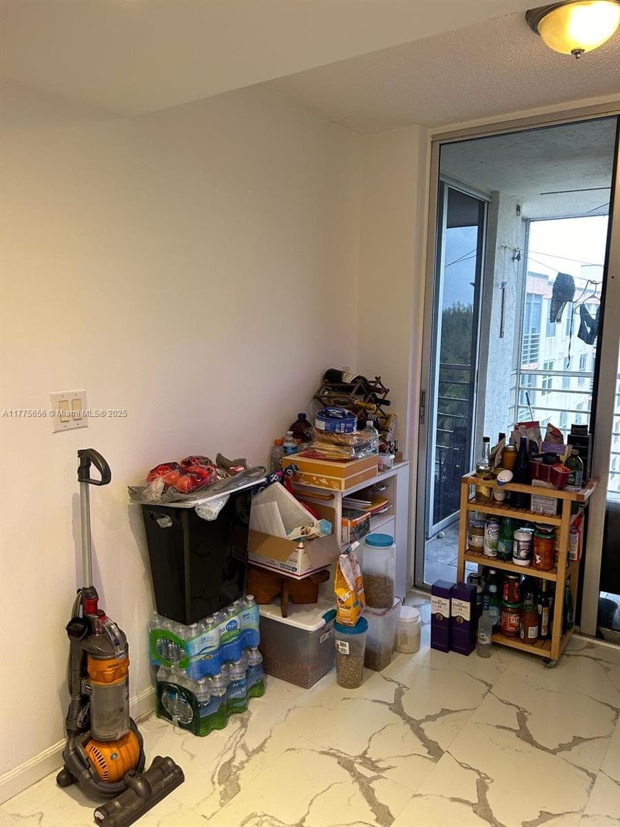 17890 W Dixie Highway # 714, North Miami Beach FL 33160 — 17
