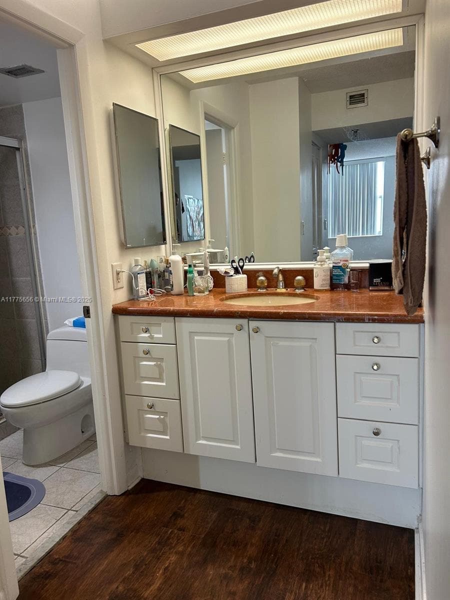 17890 W Dixie Highway # 714, North Miami Beach FL 33160 — 14