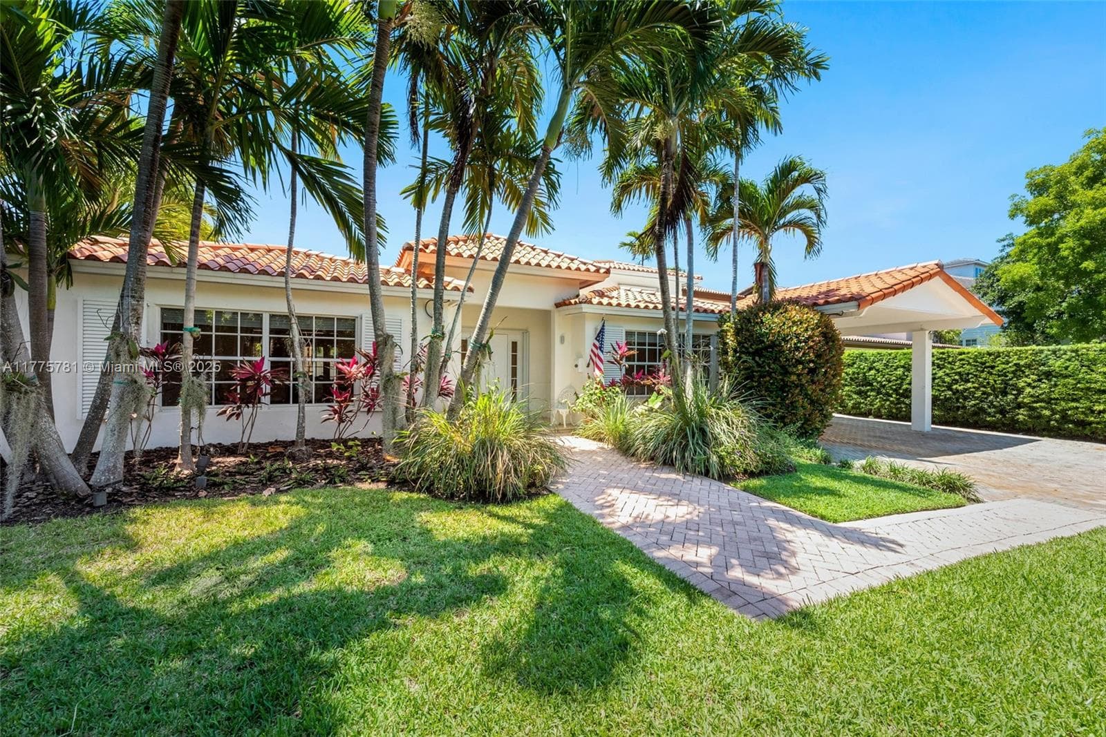 250 Greenwood Drive, Key Biscayne FL 33149 — 23