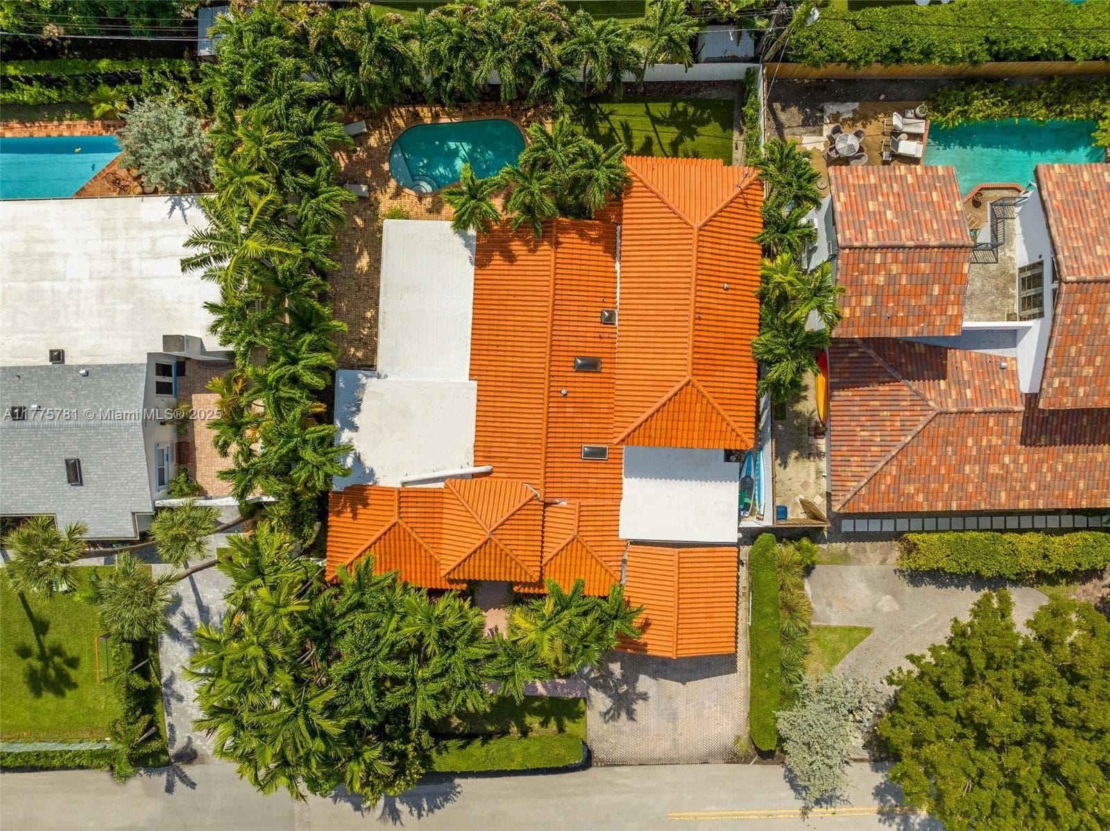 250 Greenwood Drive, Key Biscayne FL 33149 — 25