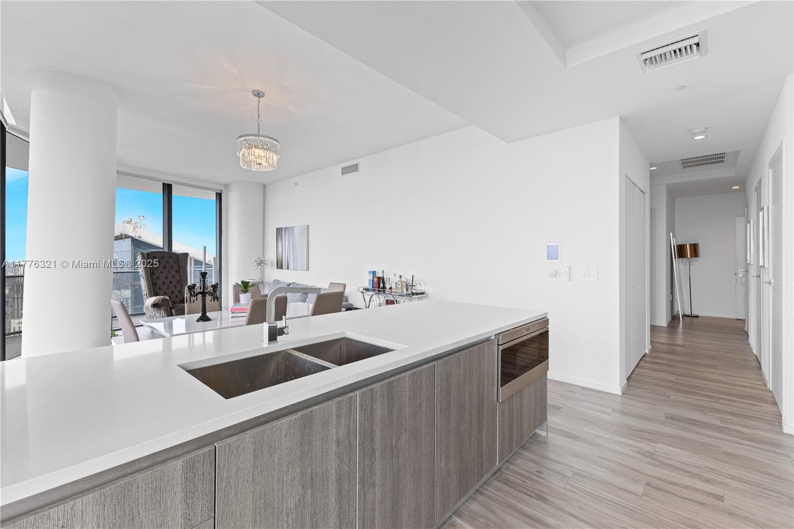 801 S Miami Ave # 5209, Miami FL 33130 — 19