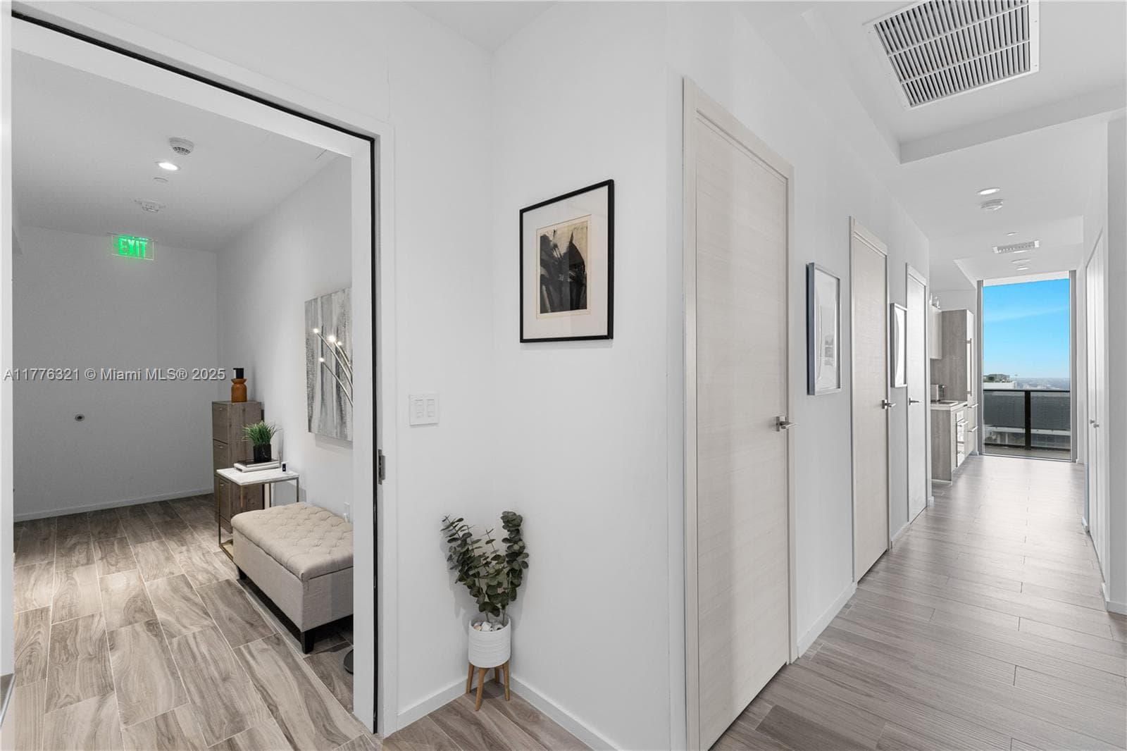 801 S Miami Ave # 5209, Miami FL 33130 — 31