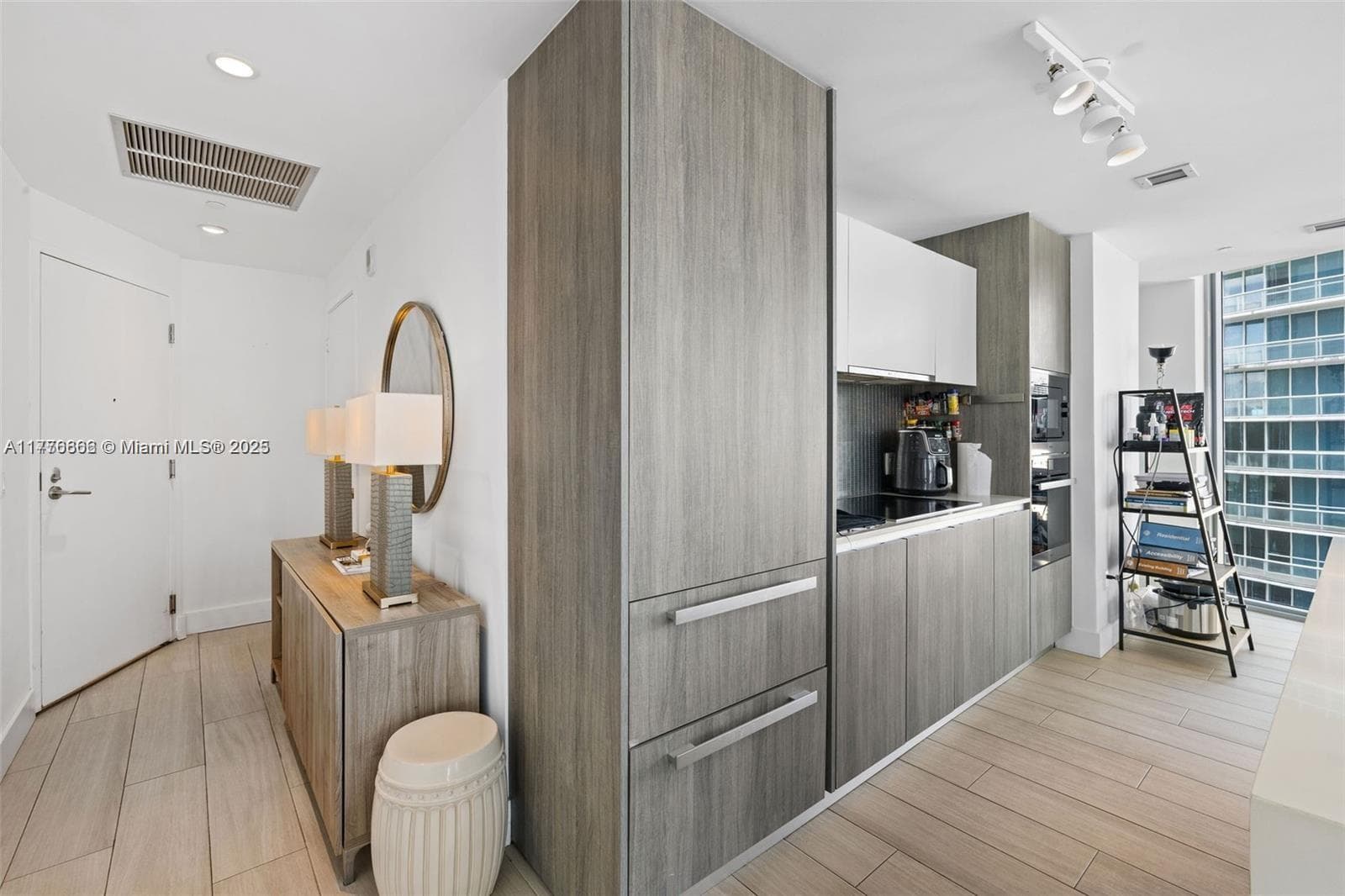 2900 NE 7th Ave # 901, Miami FL 33137 — 6