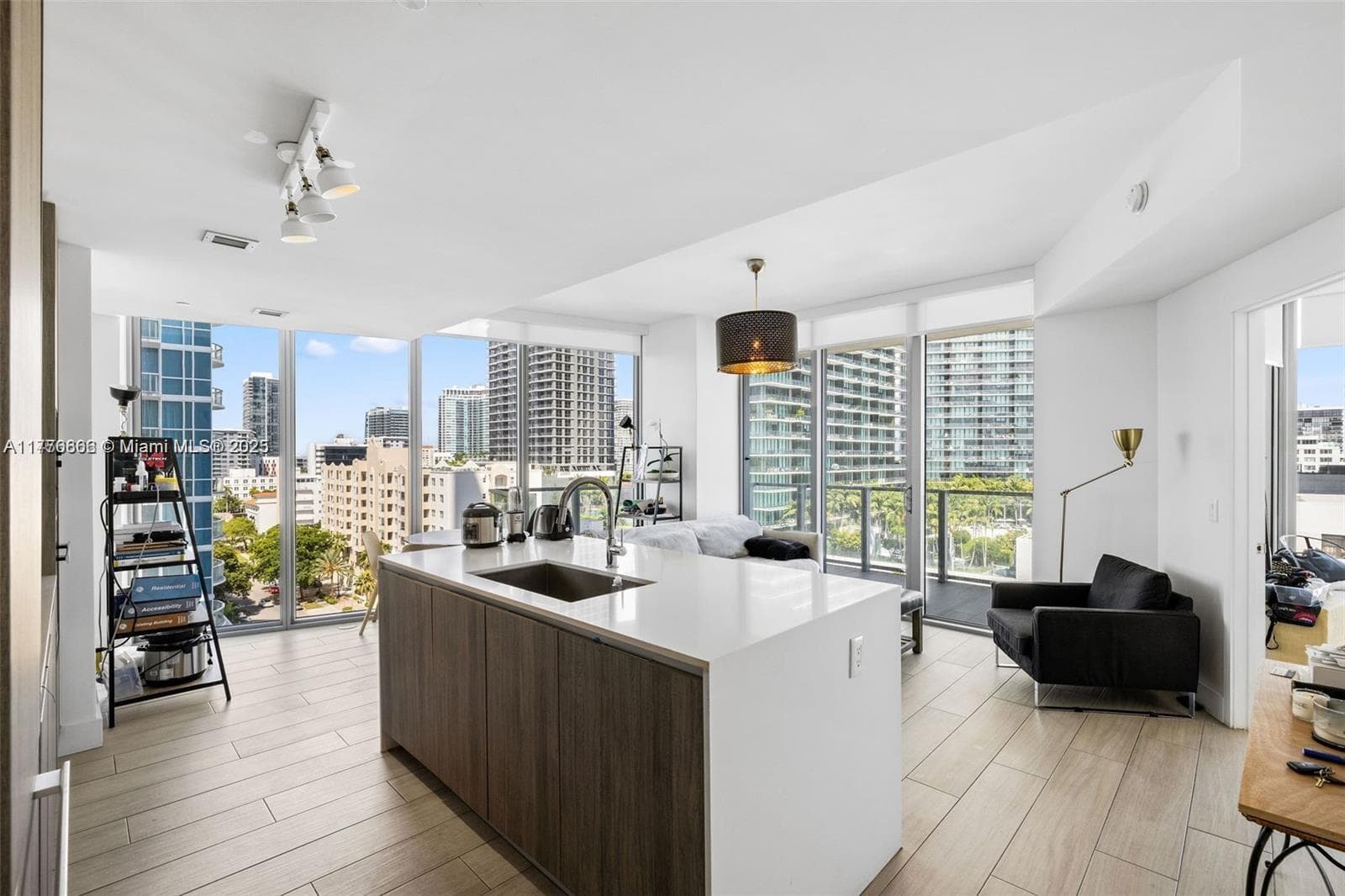 2900 NE 7th Ave # 901, Miami FL 33137 — 3