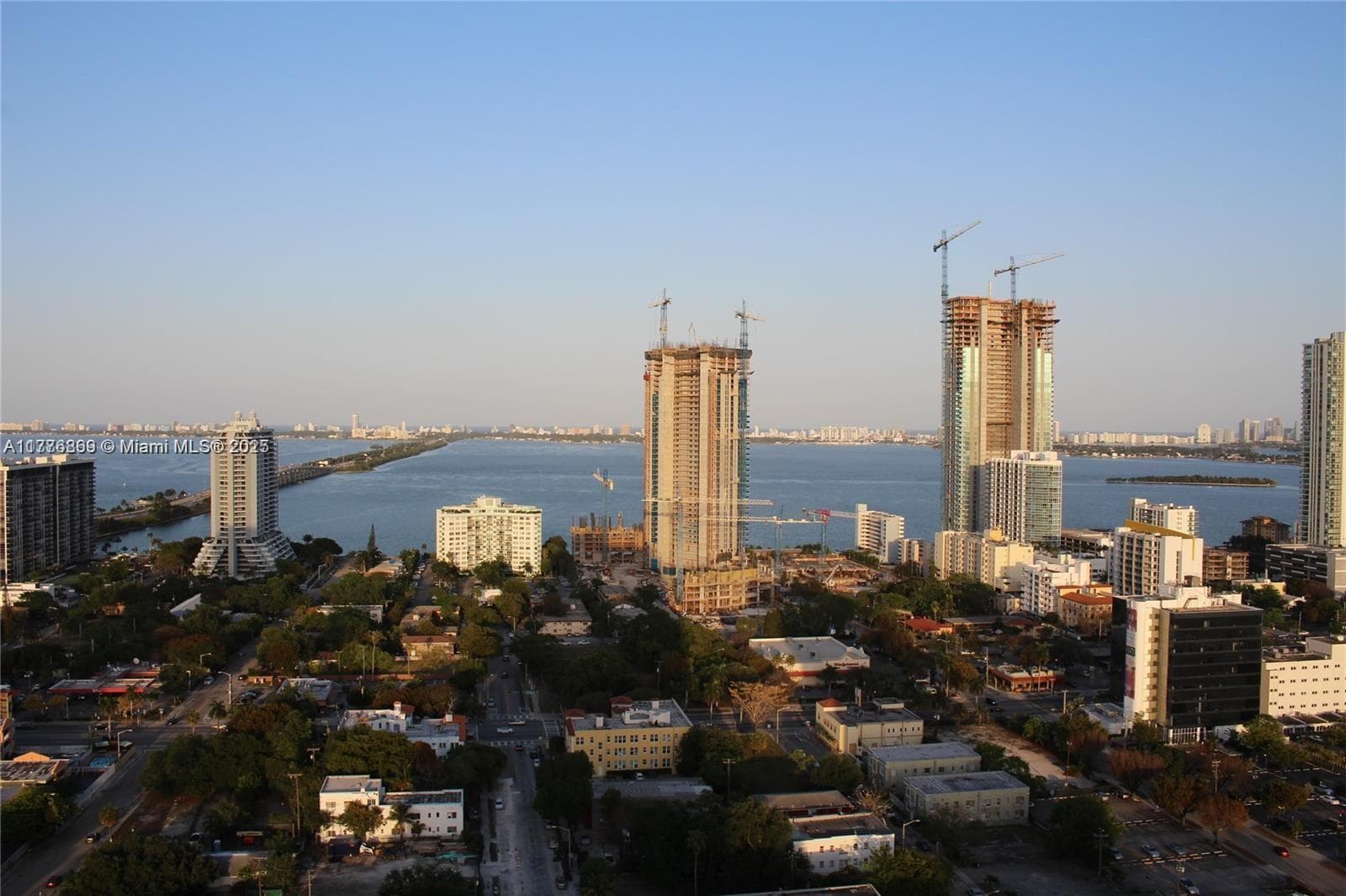 3301 NE 1 AV # H2904, Miami FL 33137 — 2