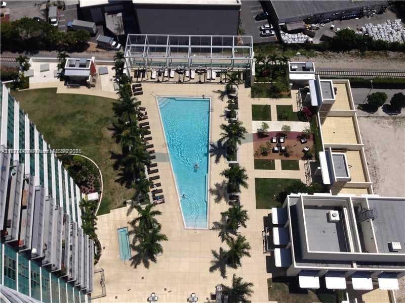 3301 NE 1 AV # H2904, Miami FL 33137 — 11