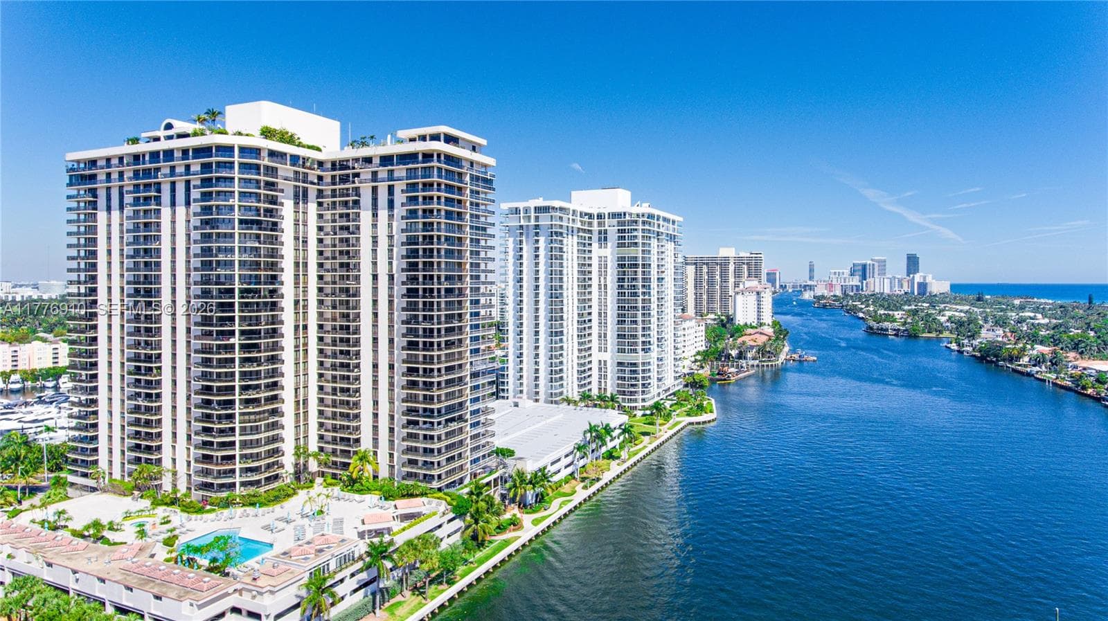 19667 Turnberry Way # 3F, Aventura FL 33180 — 1