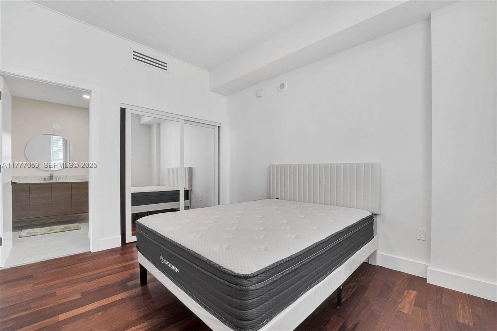 234 NE 3rd St # 2202, Miami FL 33132 — 12