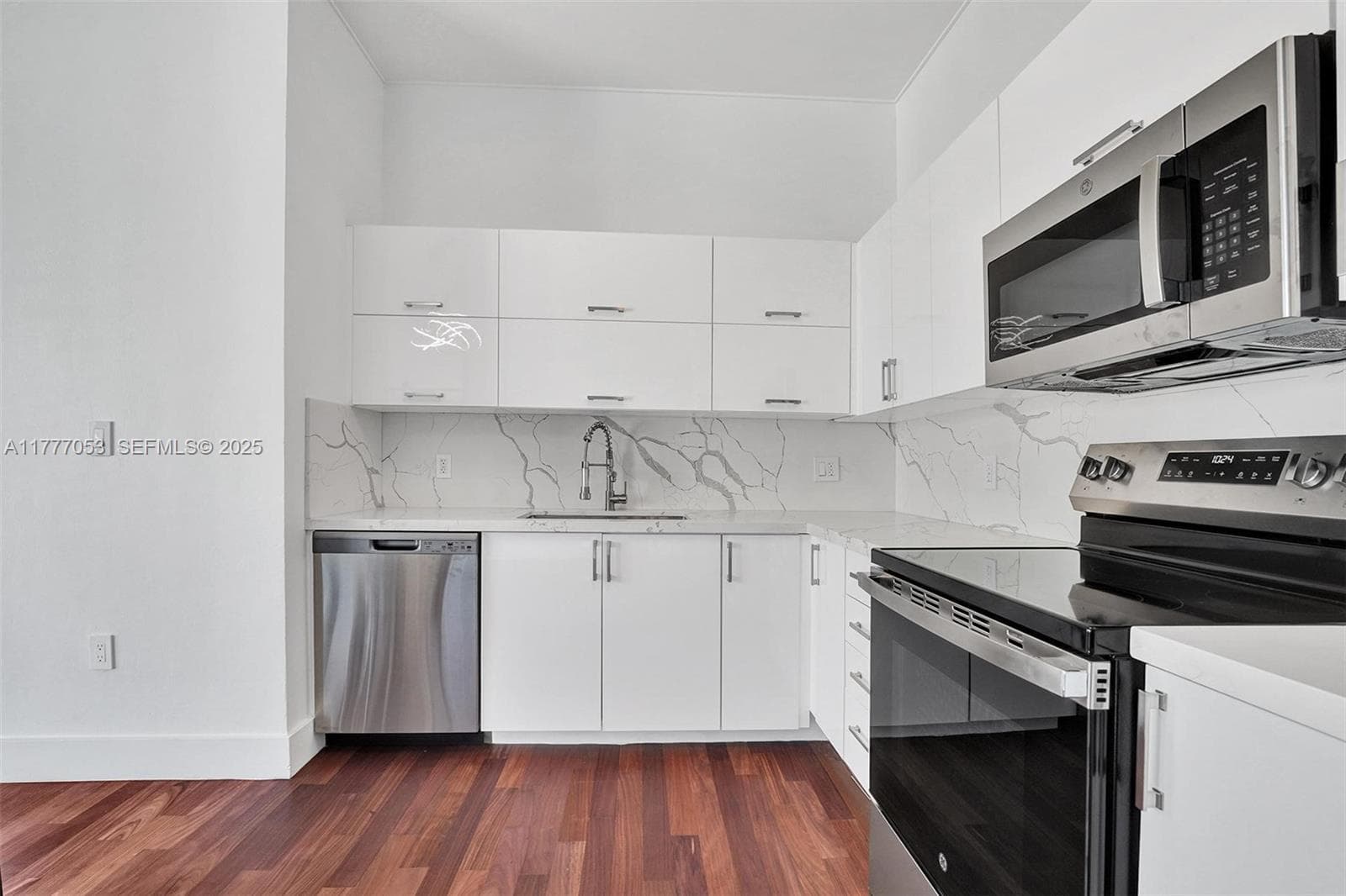 234 NE 3rd St # 2202, Miami FL 33132 — 9