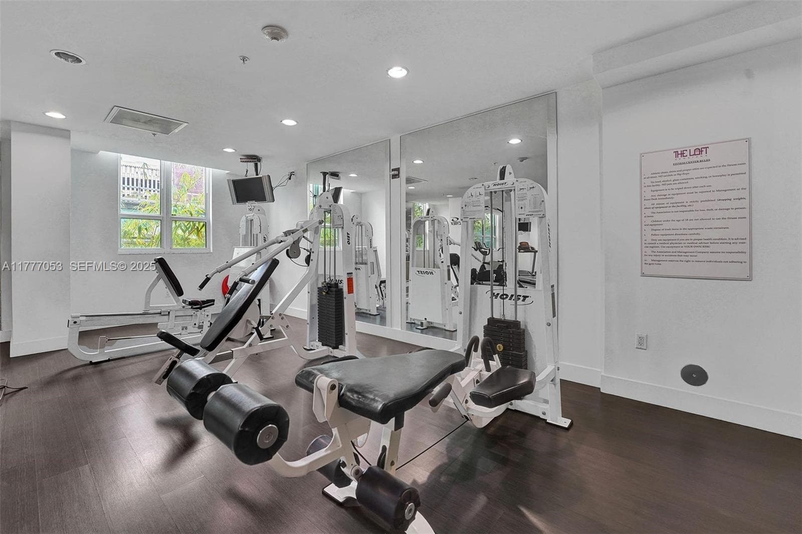 234 NE 3rd St # 2202, Miami FL 33132 — 33