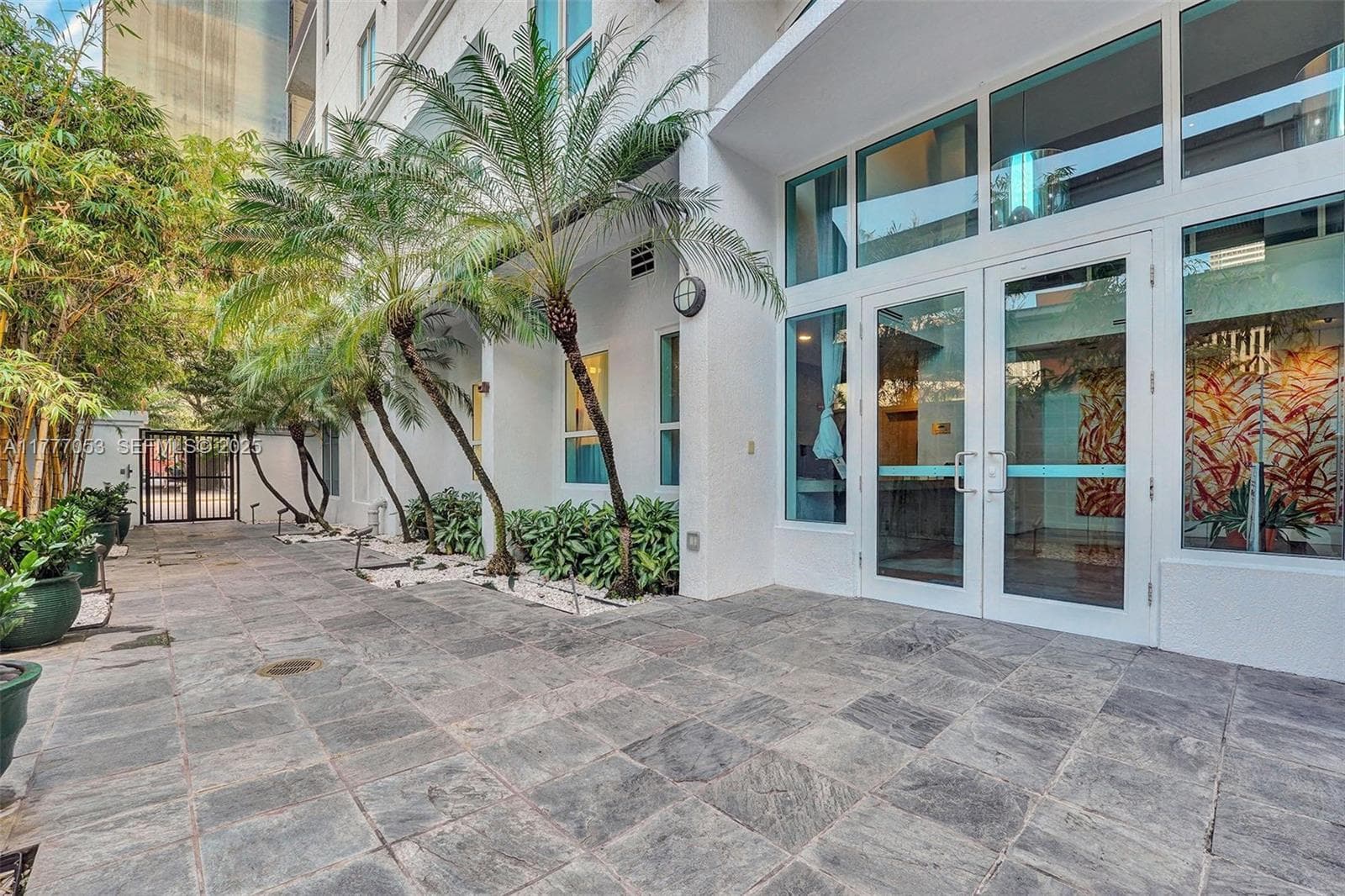234 NE 3rd St # 2202, Miami FL 33132 — 40