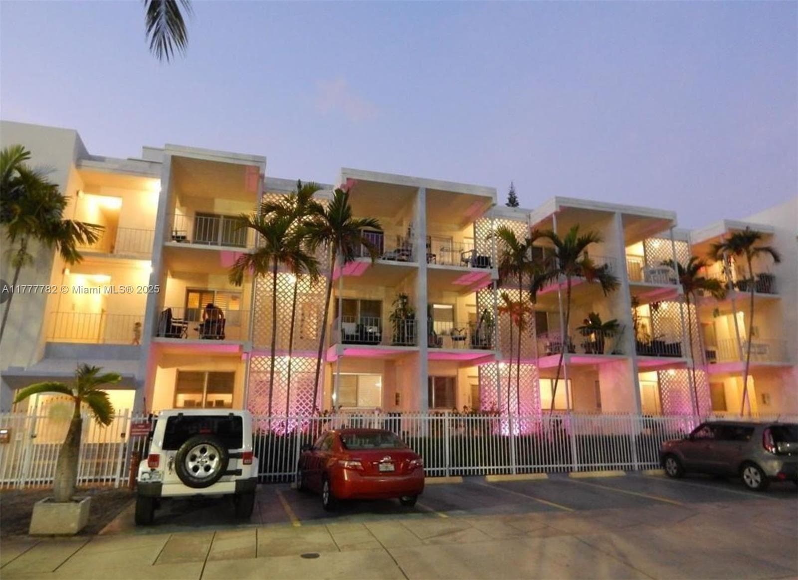 641 Espanola Way # 35, Miami Beach FL 33139 — 23