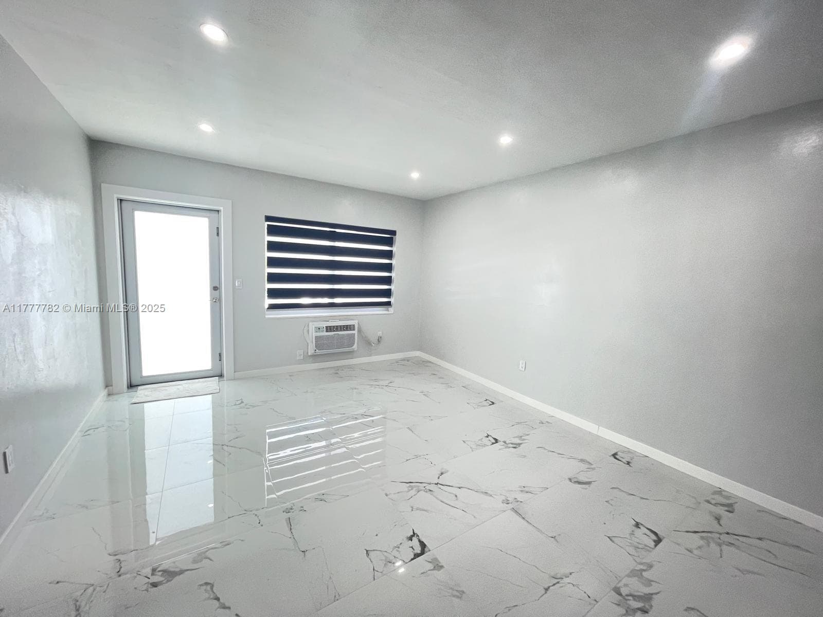 641 Espanola Way # 35, Miami Beach FL 33139 — 13