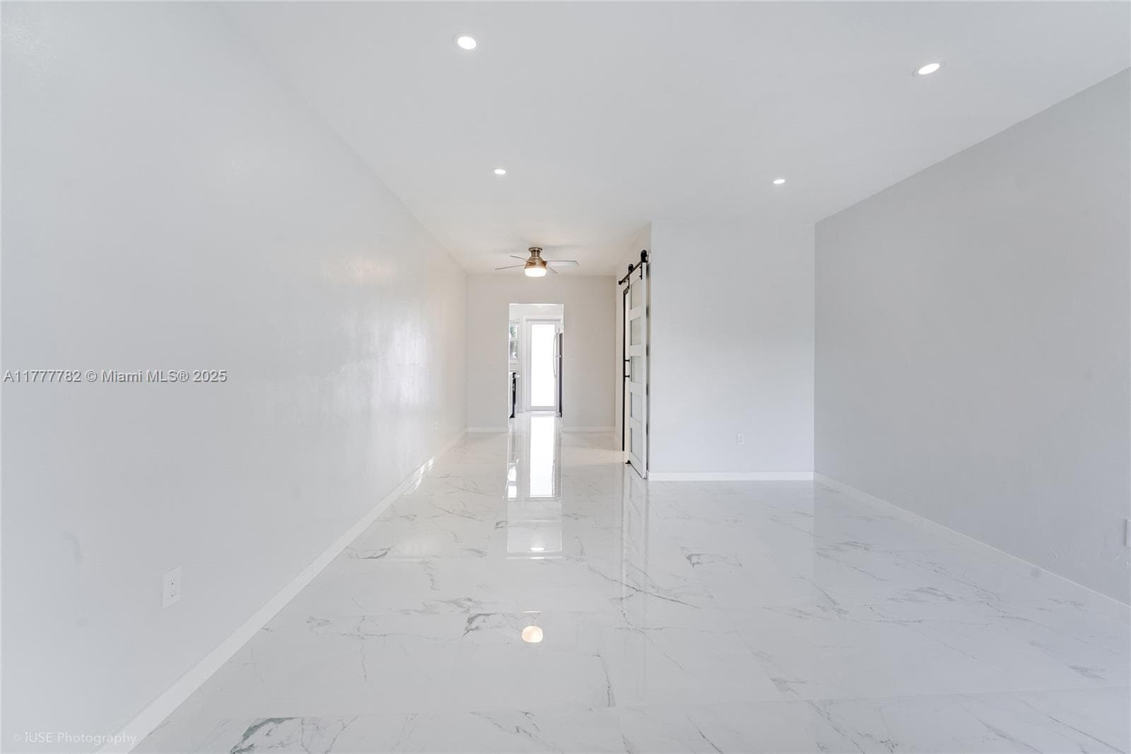 641 Espanola Way # 35, Miami Beach FL 33139 — 1