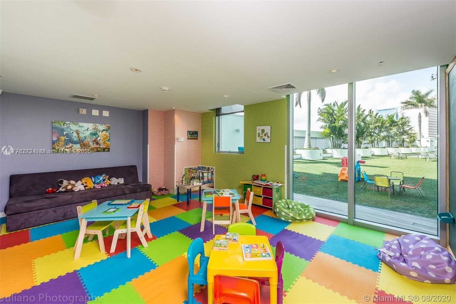92 SW 3rd St # 4104, Miami FL 33130 — 27
