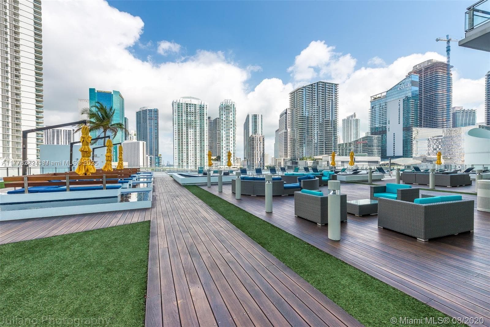 92 SW 3rd St # 4104, Miami FL 33130 — 32