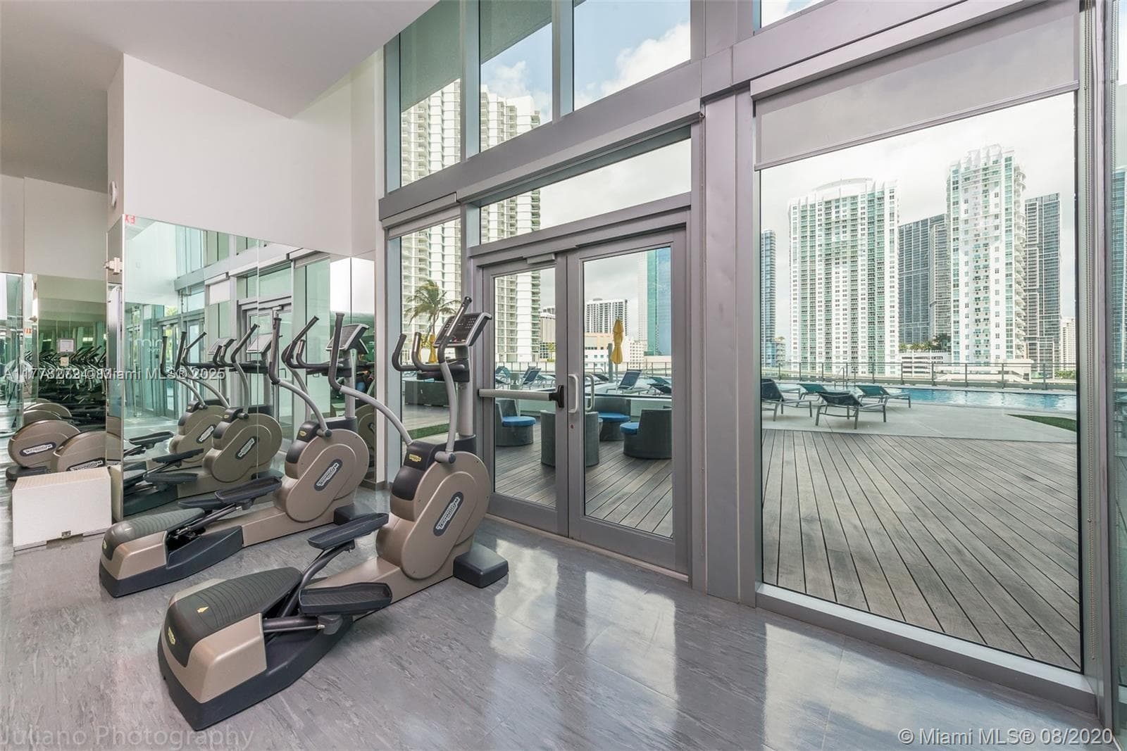 92 SW 3rd St # 4104, Miami FL 33130 — 19