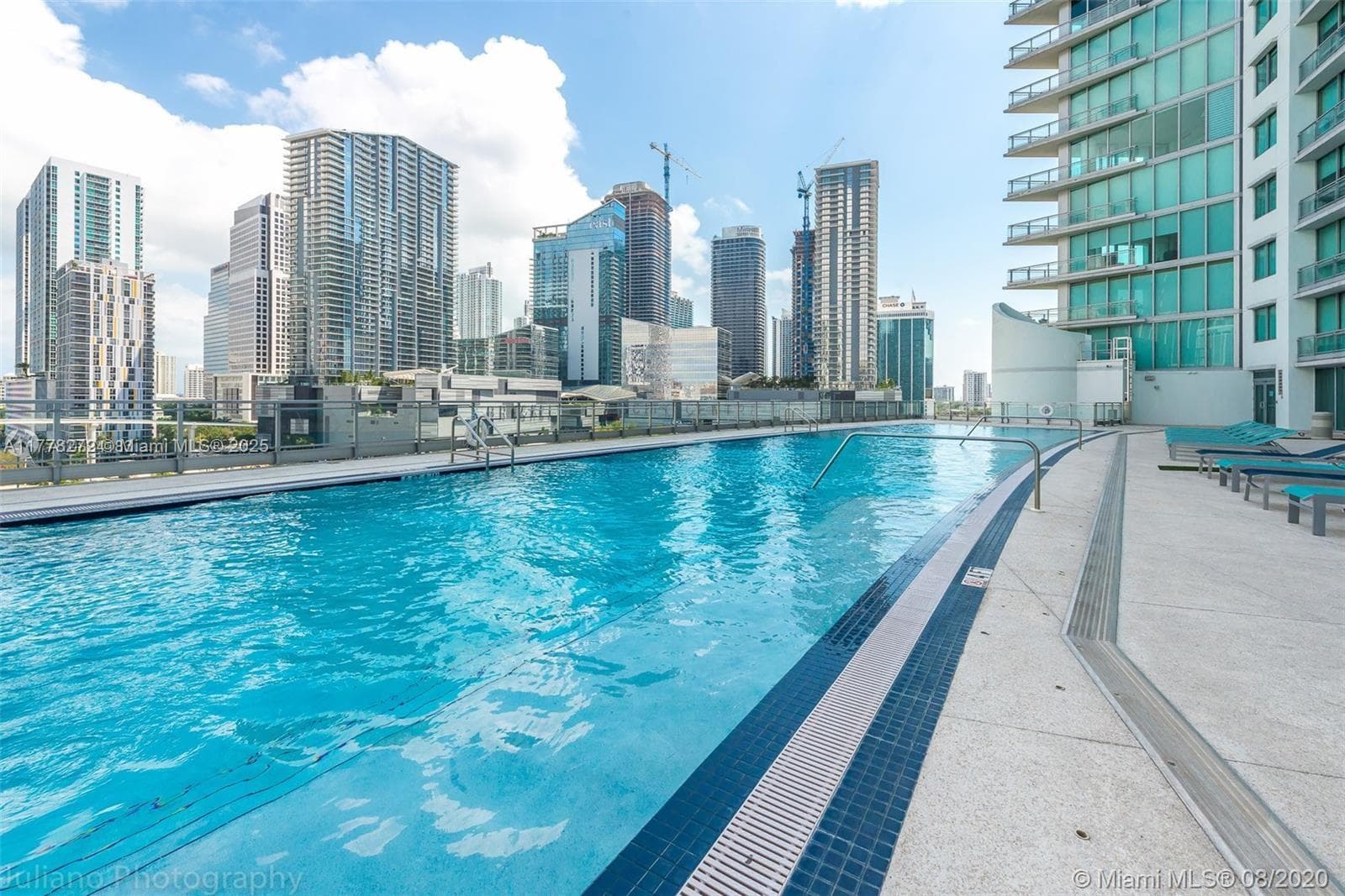 92 SW 3rd St # 4104, Miami FL 33130 — 35