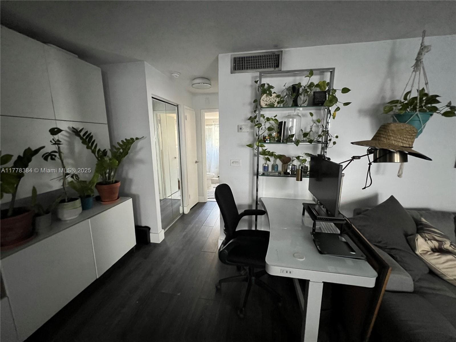 221 Meridian Ave # 206, Miami Beach FL 33139 — 3