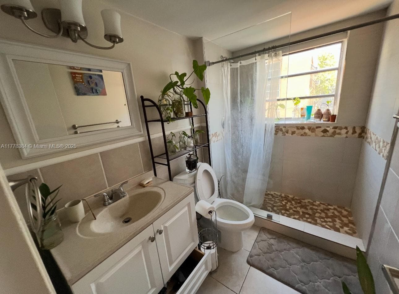 221 Meridian Ave # 206, Miami Beach FL 33139 — 9