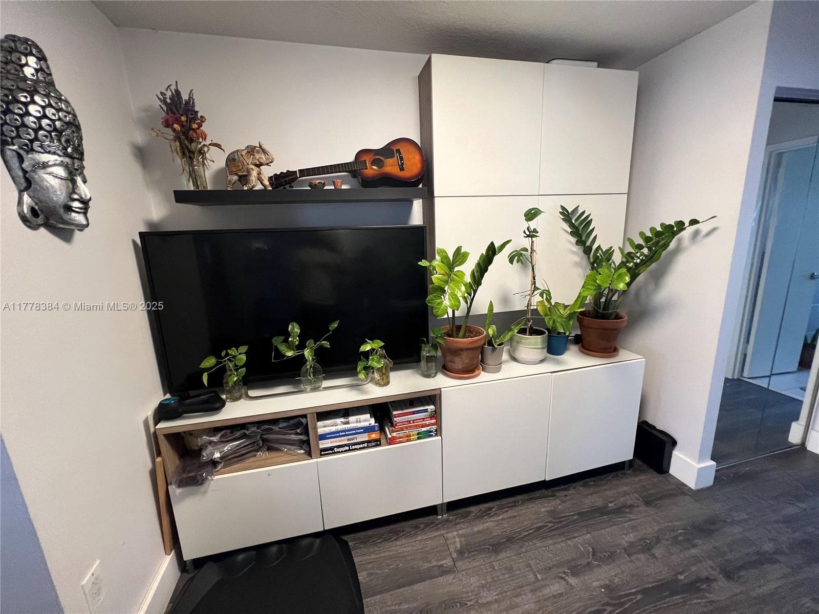221 Meridian Ave # 206, Miami Beach FL 33139 — 4