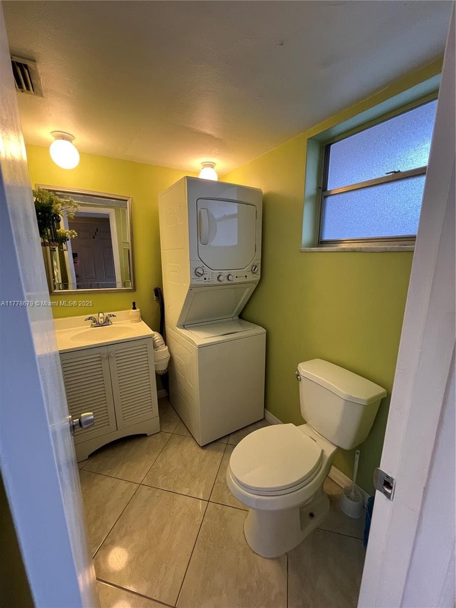 18555 NE 14th Ave # 516, Miami FL 33179 — 5