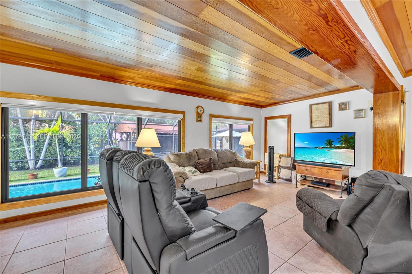 7801 SW 170th St, Palmetto Bay FL 33157 — 18