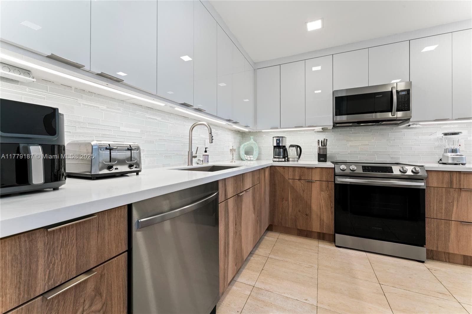 19133 Fisher Island Dr # 19133, Miami Beach FL 33109 — 20