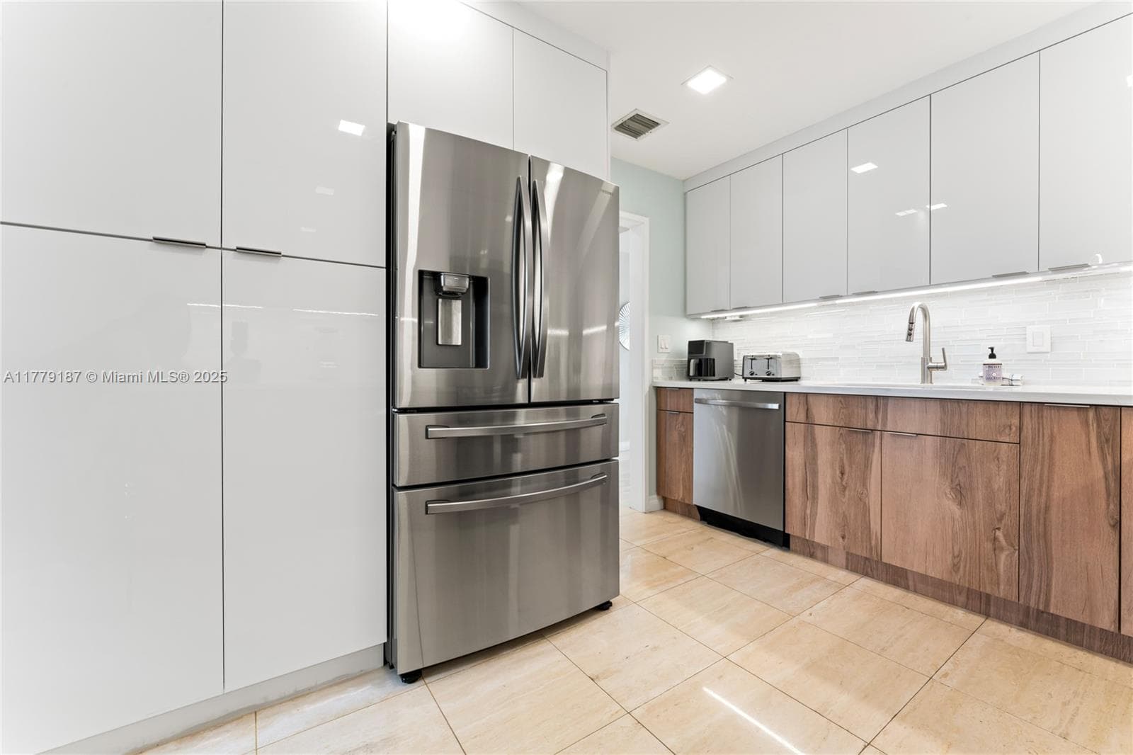 19133 Fisher Island Dr # 19133, Miami Beach FL 33109 — 21