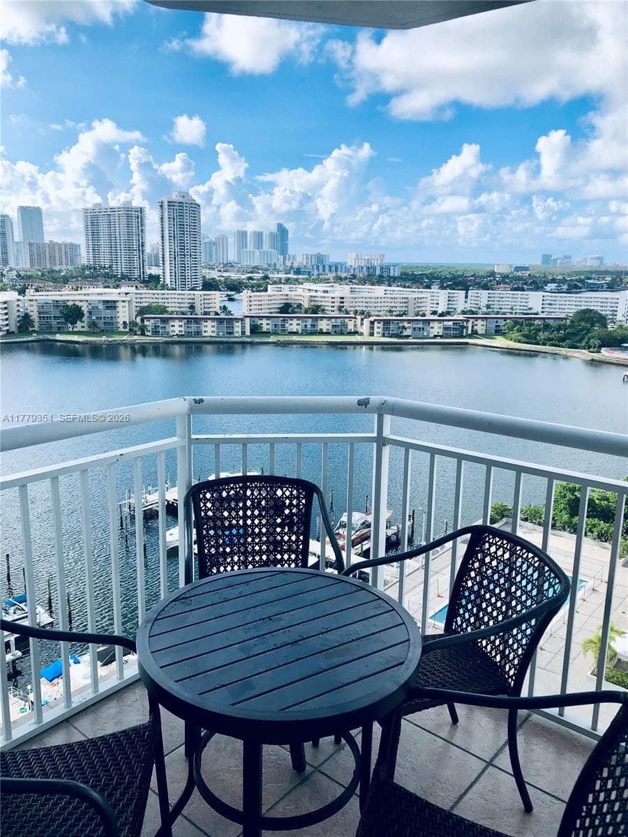 18071 Biscayne Blvd # 1503, Aventura FL 33160 — 27