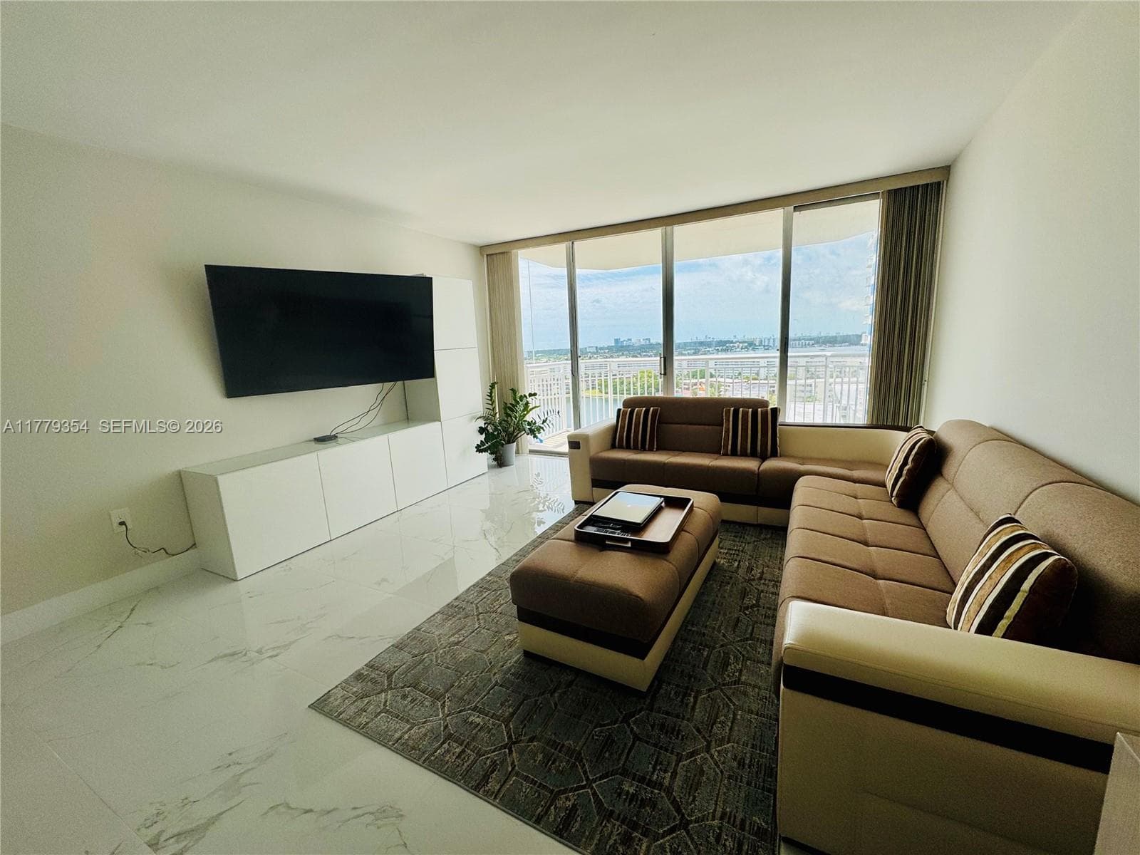 18071 Biscayne Blvd # 1503, Aventura FL 33160 — 9