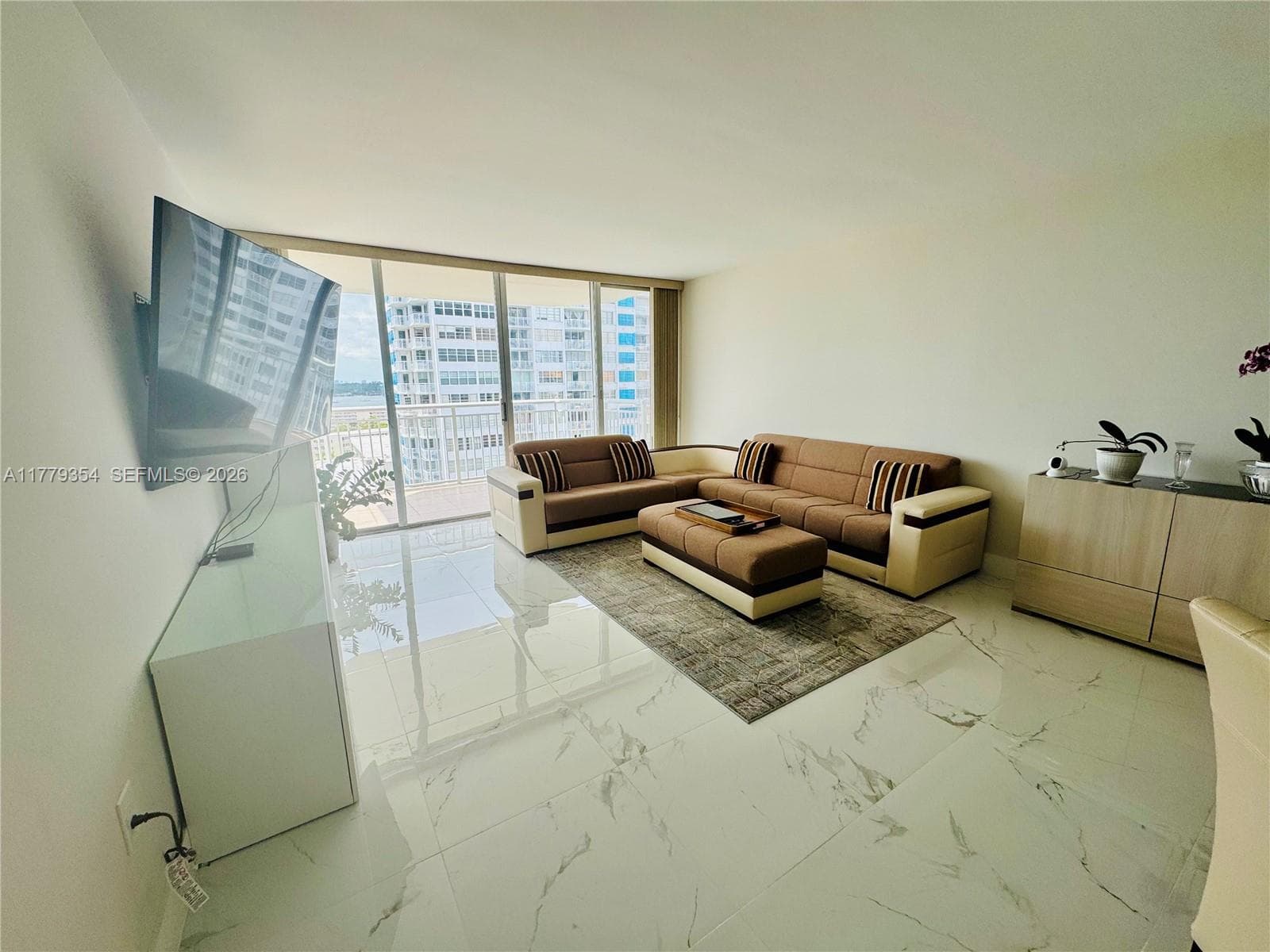 18071 Biscayne Blvd # 1503, Aventura FL 33160 — 10