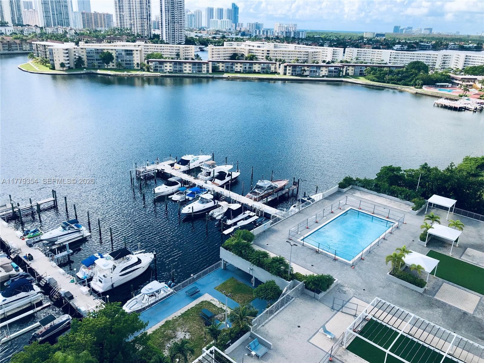 18071 Biscayne Blvd # 1503, Aventura FL 33160 — 25