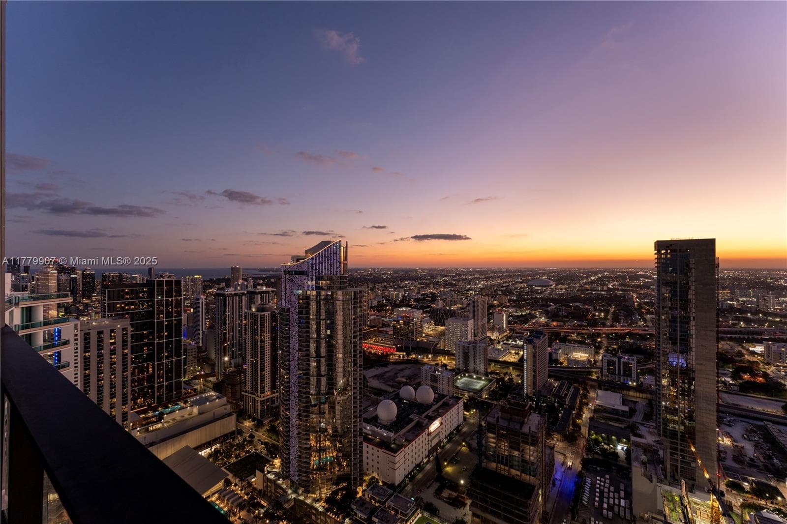 1000 Biscayne Blvd # 5801, Miami FL 33132 — 12