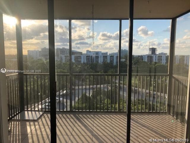 20301 W Country Club Dr # 830, Aventura FL 33180 — 24