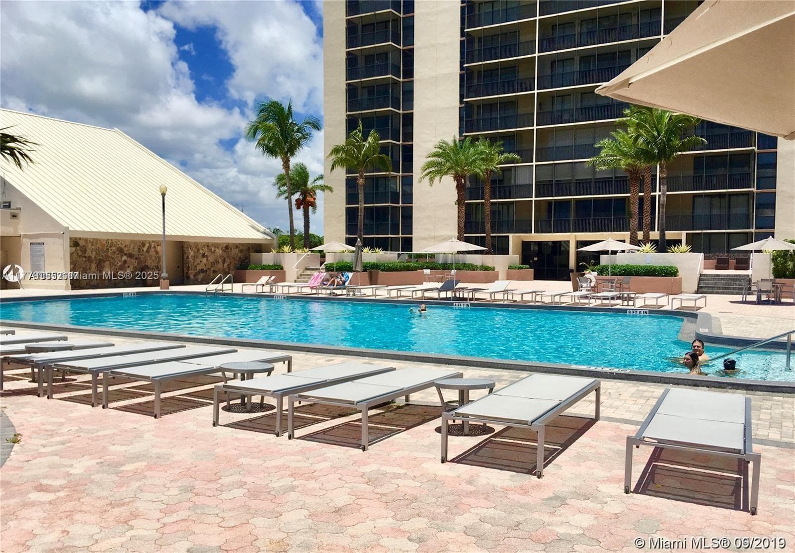 20301 W Country Club Dr # 830, Aventura FL 33180 — 25