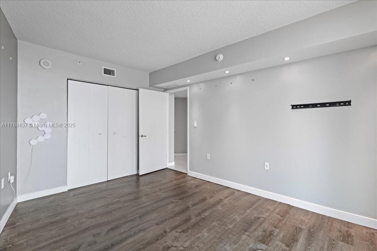 200 SUNNY ISLE BL # 1202, Sunny Isles Beach FL 33160 — 17