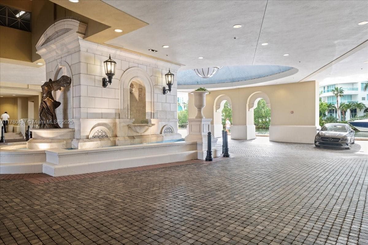 200 SUNNY ISLE BL # 1202, Sunny Isles Beach FL 33160 — 33