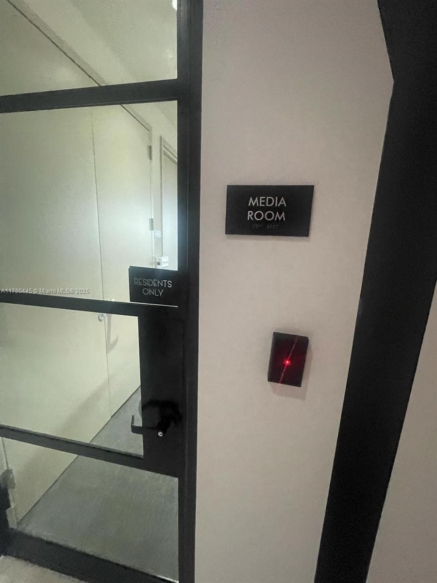 121 NE 34 ST # 2511, Miami FL 33137 — 43
