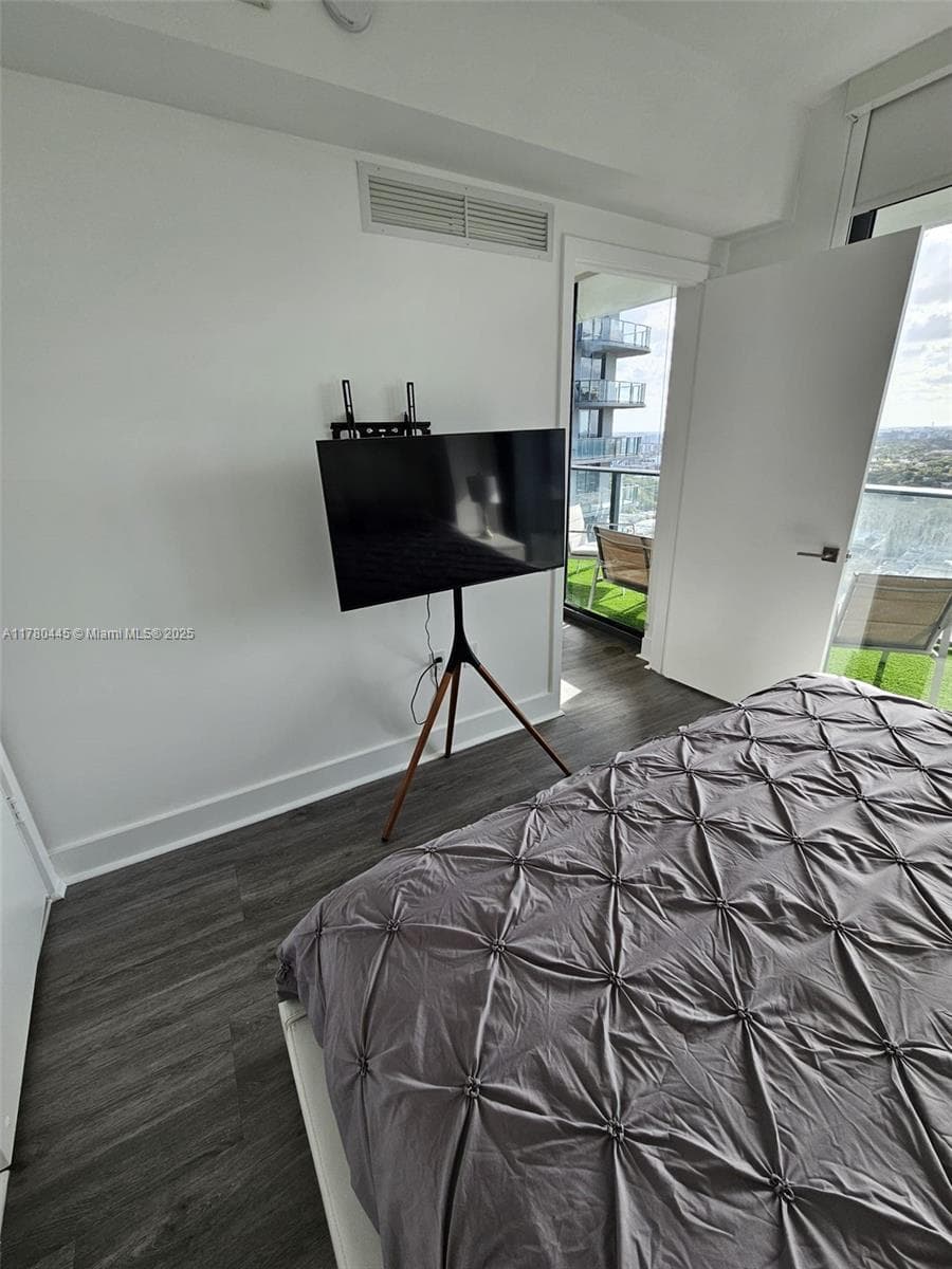 121 NE 34 ST # 2511, Miami FL 33137 — 15