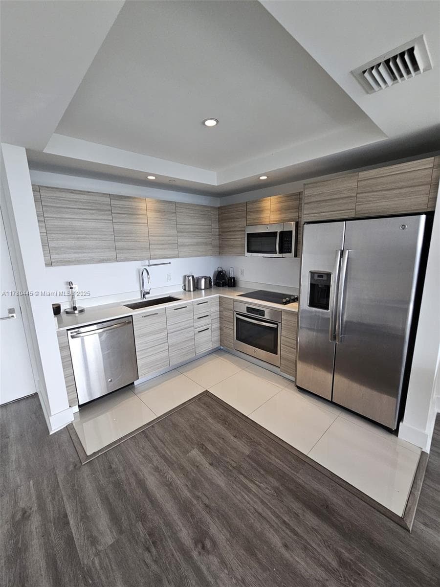 121 NE 34 ST # 2511, Miami FL 33137 — 11