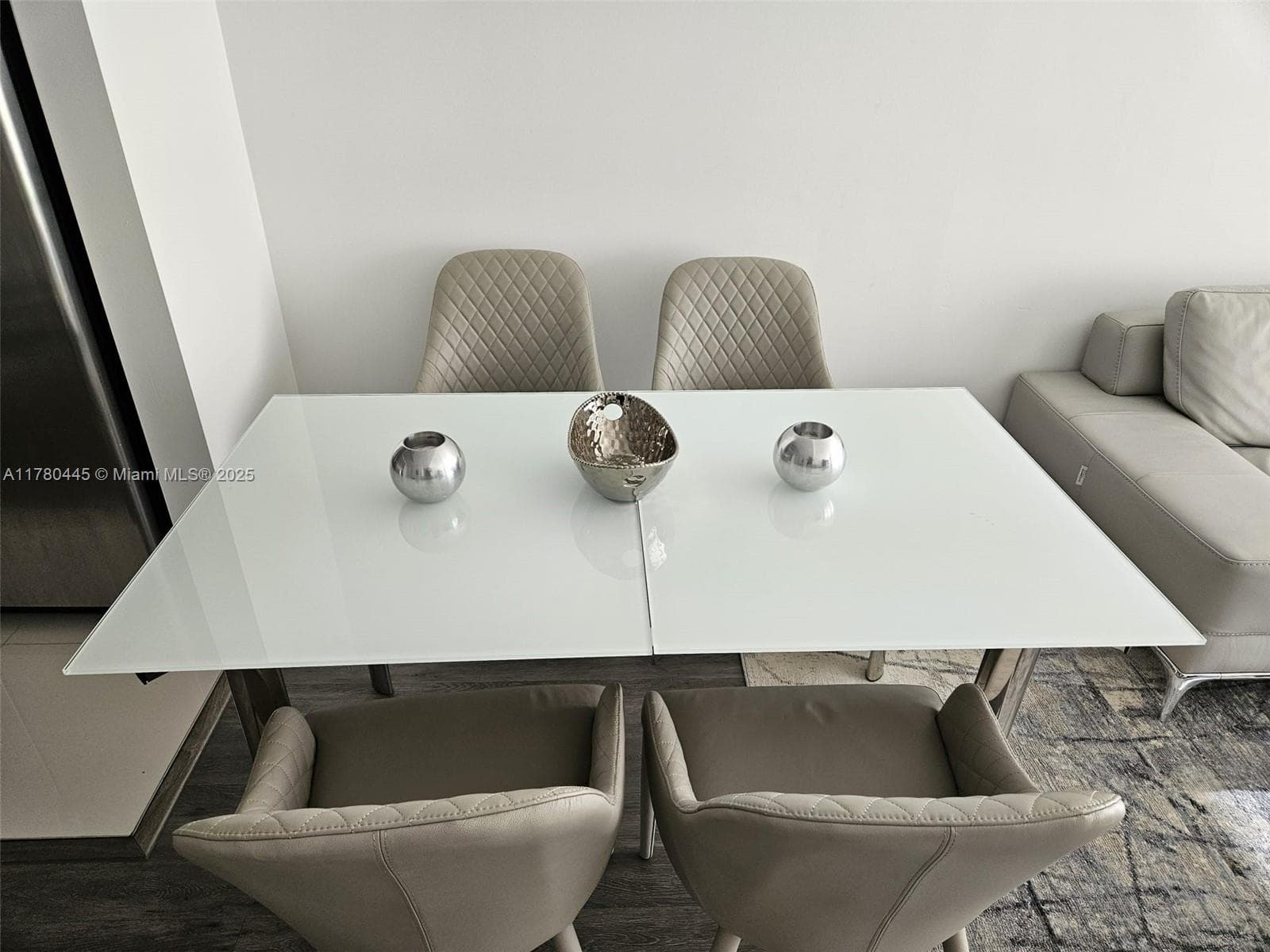 121 NE 34 ST # 2511, Miami FL 33137 — 25