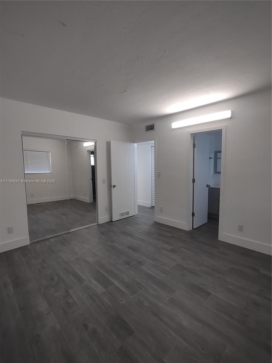 1895 Venice Park Dr # 16B, North Miami FL 33181 — 11