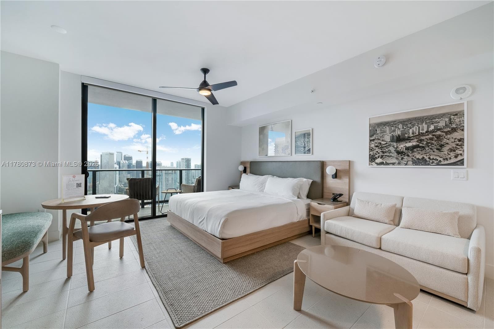 601 NE 1st Ave # 4212, Miami FL 33132 — 2