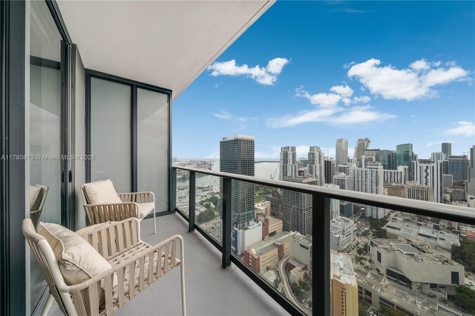 601 NE 1st Ave # 4212, Miami FL 33132 — 12
