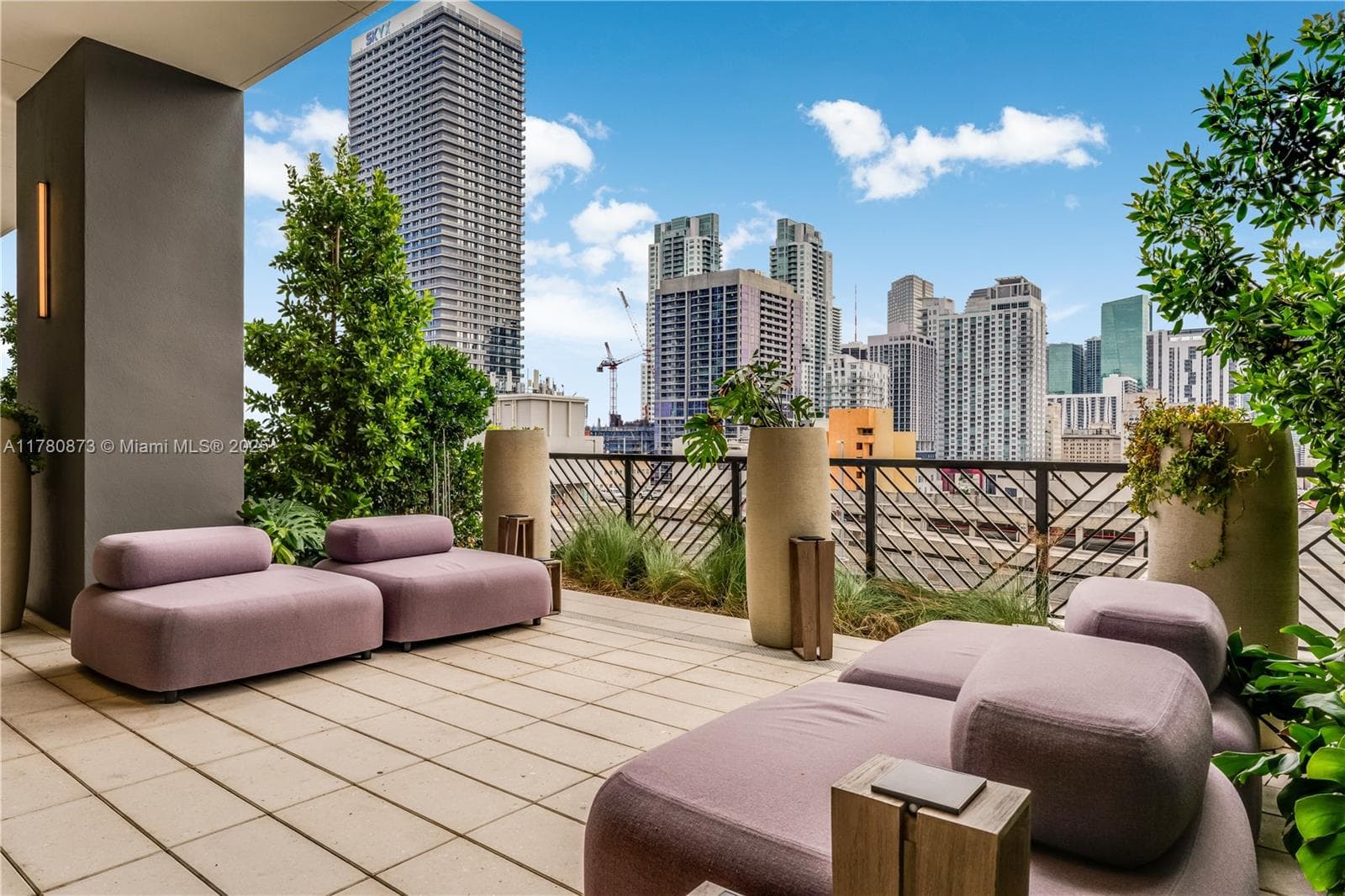 601 NE 1st Ave # 4212, Miami FL 33132 — 18
